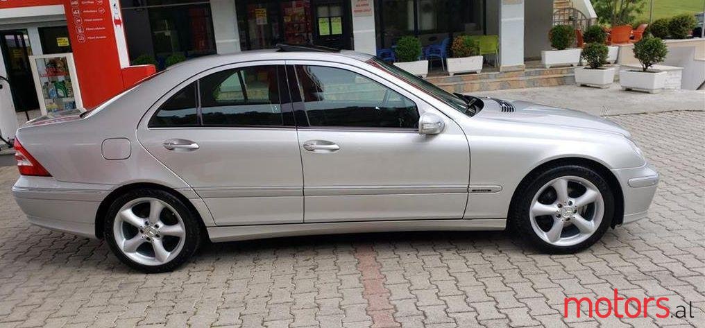 2005' Mercedes-Benz C 200 photo #1