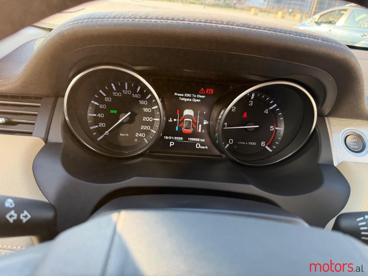 2015' Land Rover Range Rover Range Rover Evoque photo #6