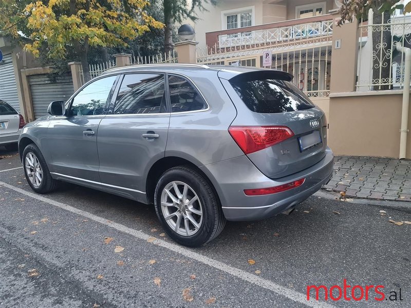 2011' Audi Q5 photo #3