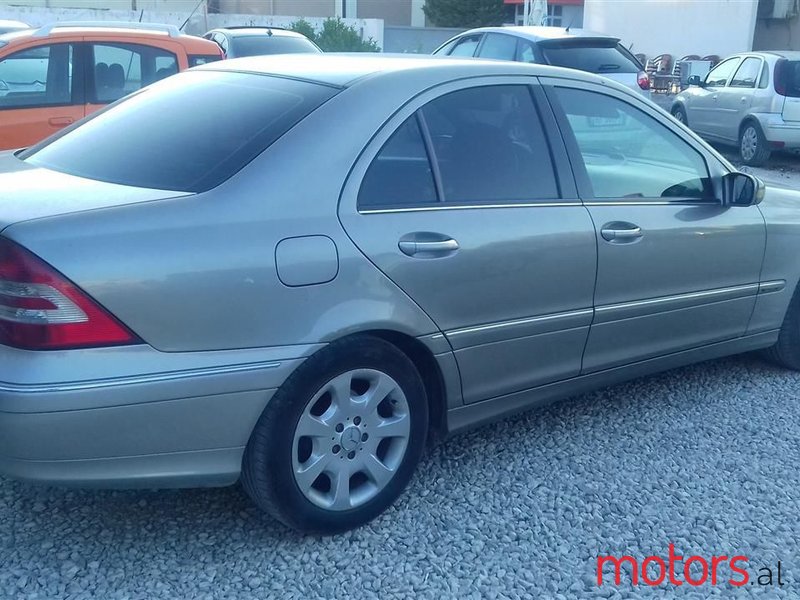 2006' Mercedes-Benz C 220 photo #3