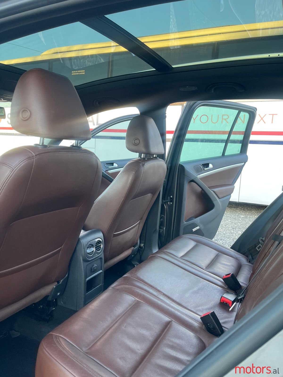 2013' Volkswagen Tiguan R-LINE photo #7