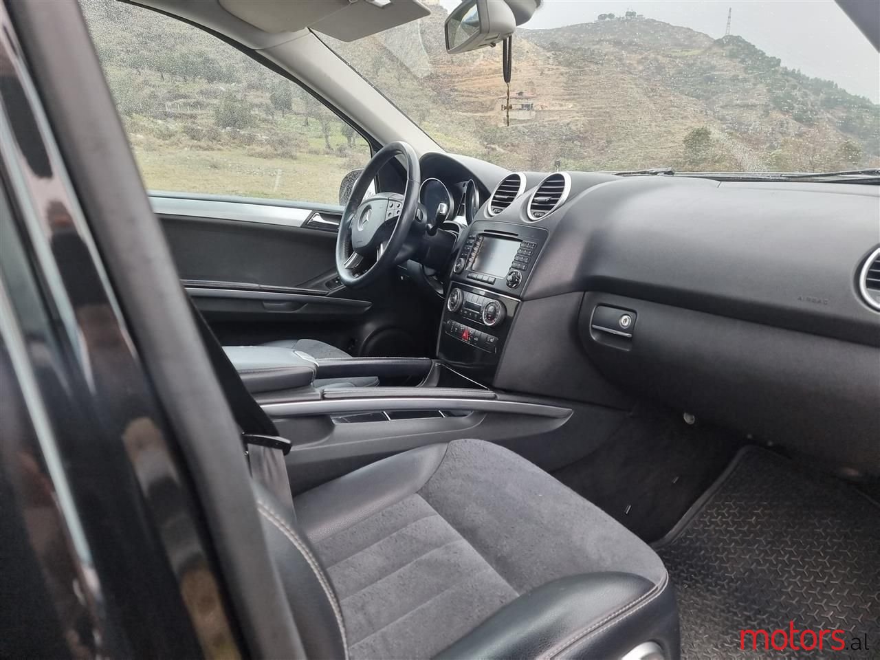 2006' Mercedes-Benz ML 320 photo #6