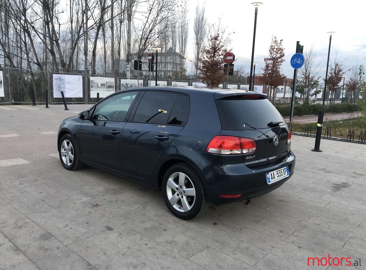 2012' Volkswagen Golf photo #1