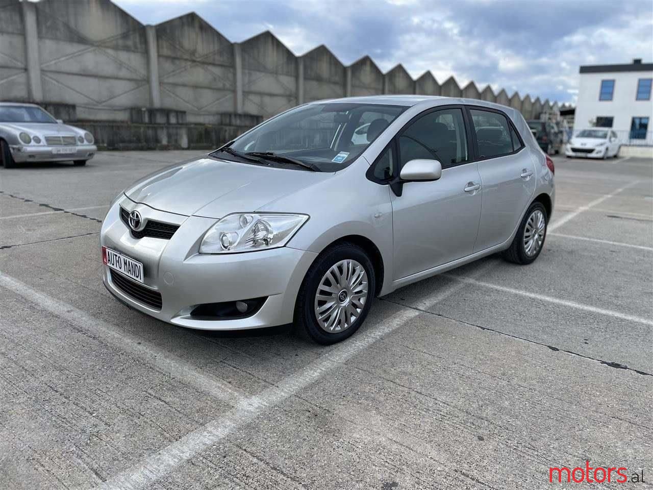 2007' Toyota Auris photo #4