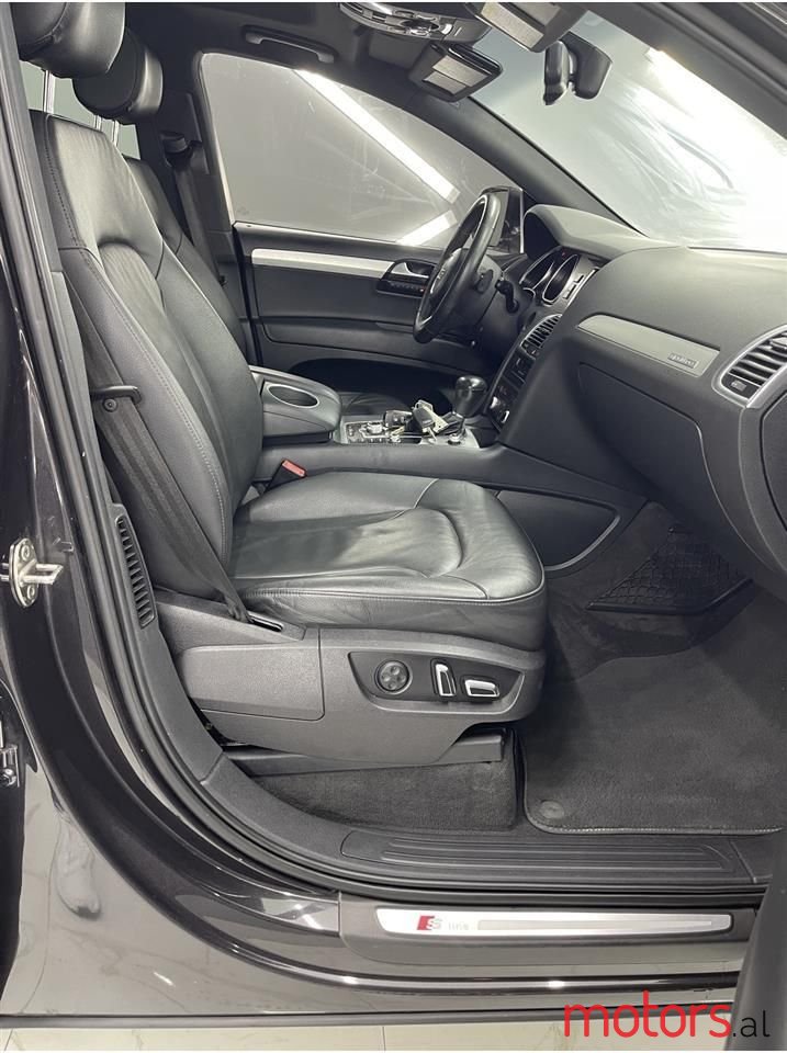2012' Audi Q7 photo #4
