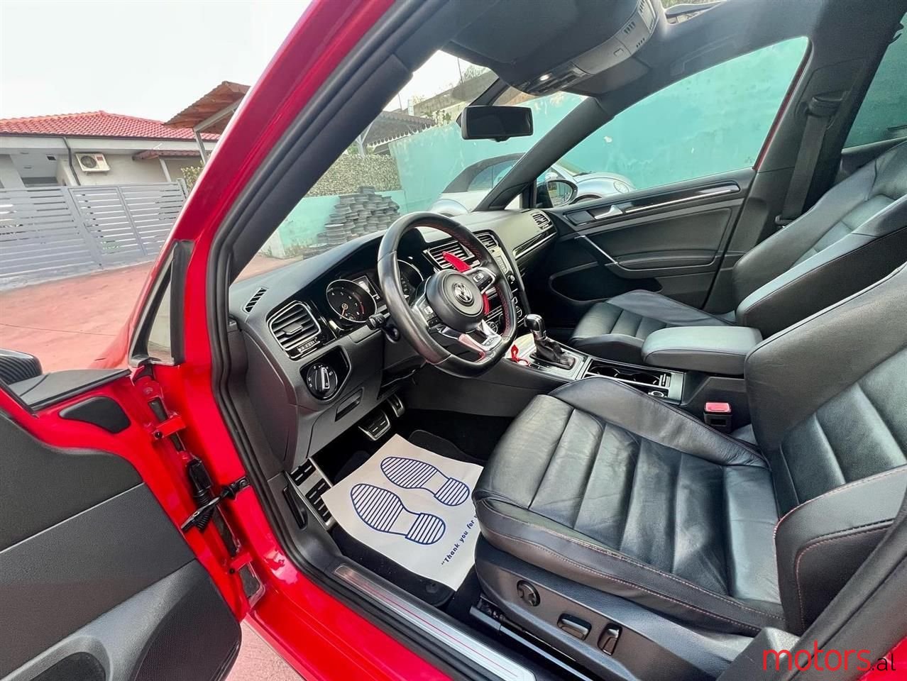 2015' Volkswagen Golf photo #3