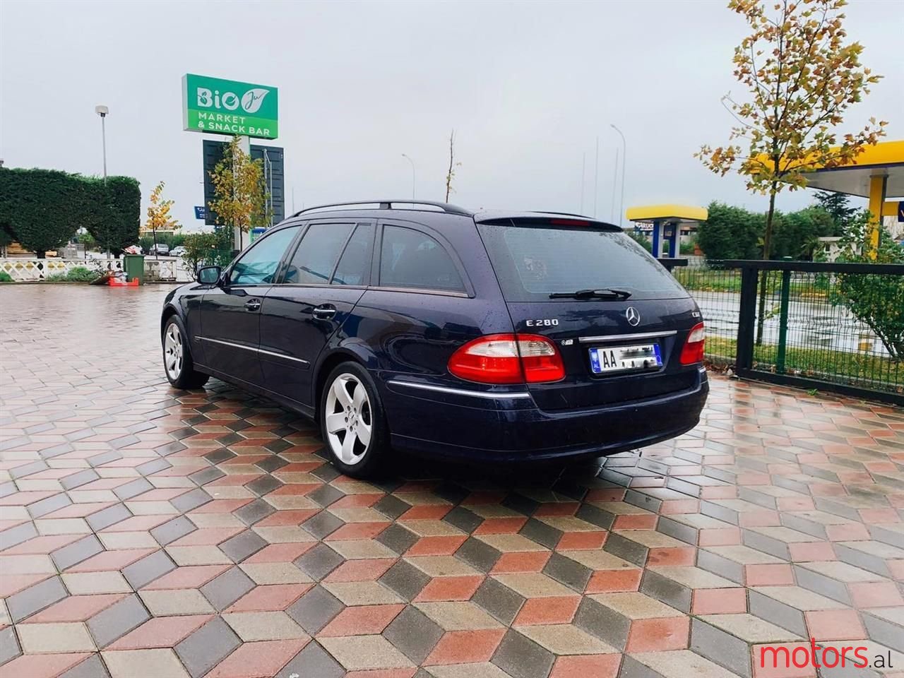 2006' Mercedes-Benz E 280 photo #6