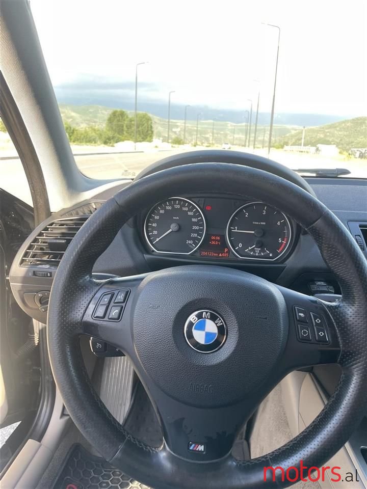 2007' BMW 120 photo #6