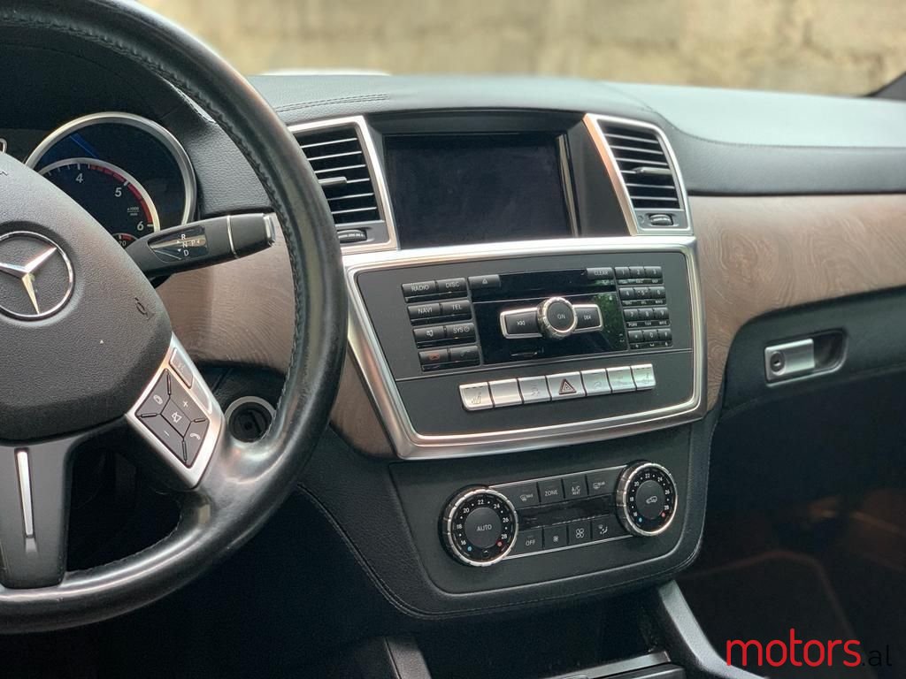 2013' Mercedes-Benz ML 350 photo #5