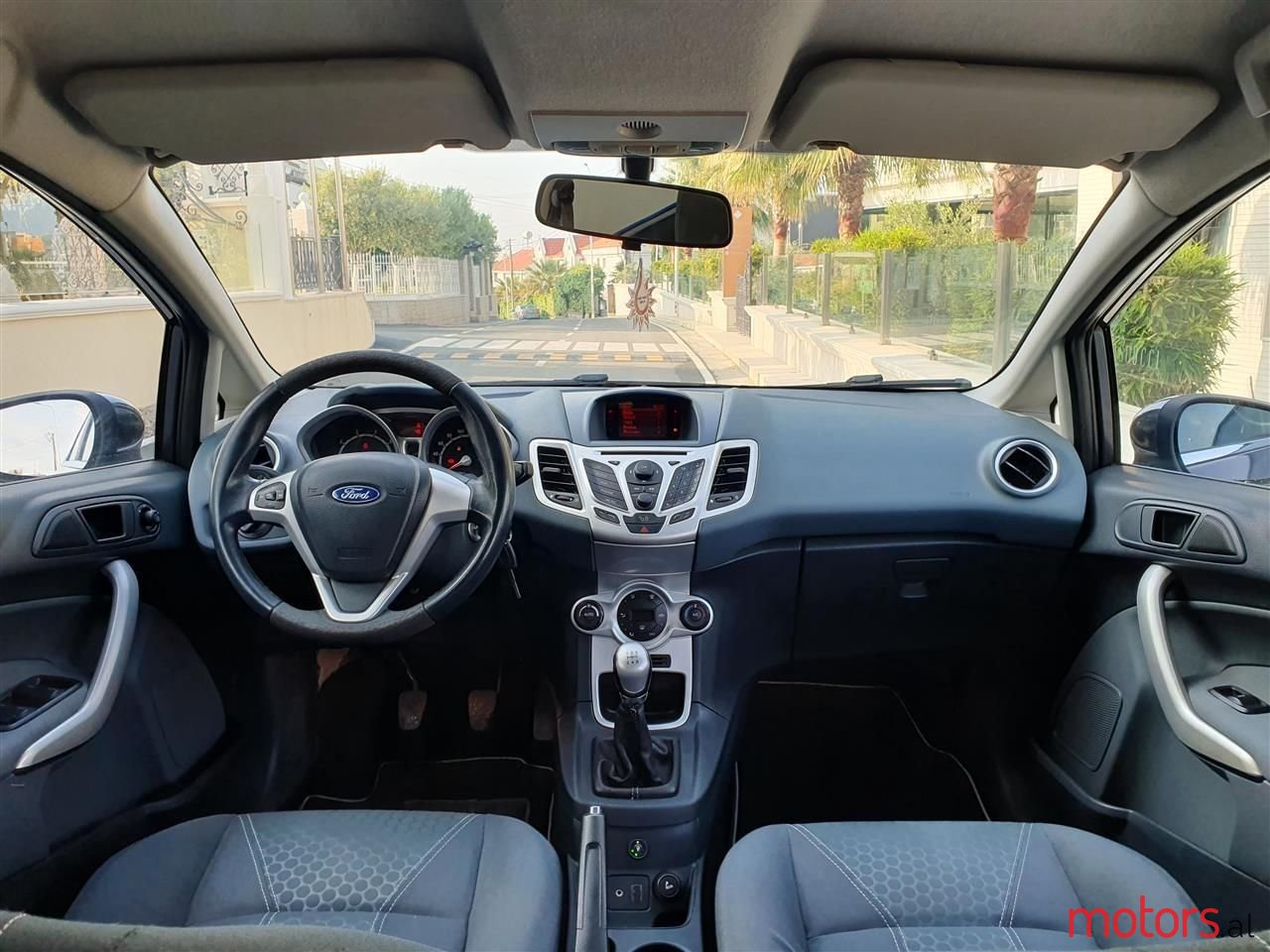 2010' Ford Fiesta photo #6