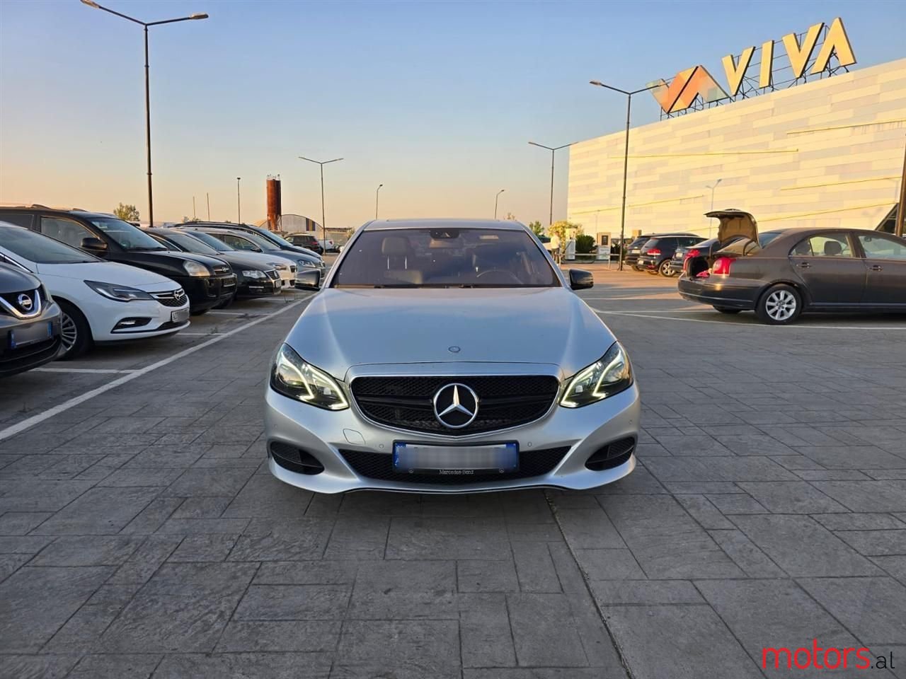 2015' Mercedes-Benz E 220 photo #3