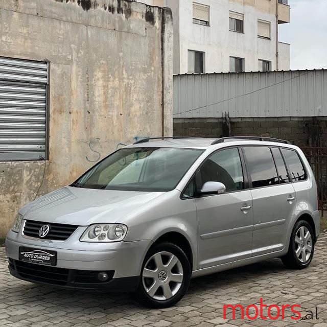 2006' Volkswagen Touran photo #1
