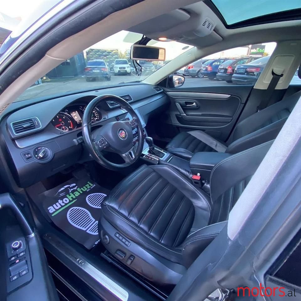 2013' Volkswagen Passat photo #4