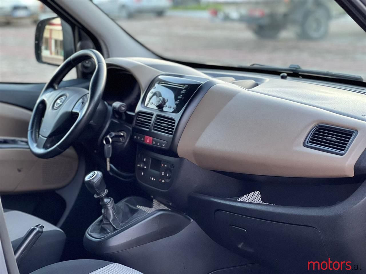 2012' Opel Combo photo #5