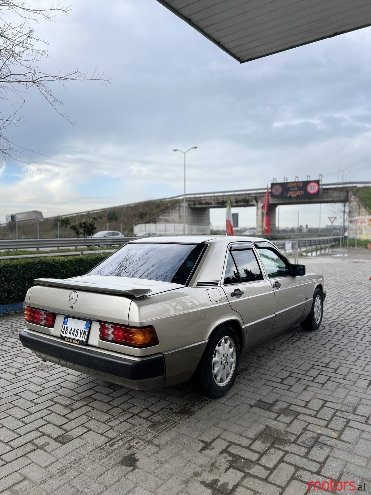 1989' Mercedes-Benz 190 photo #6