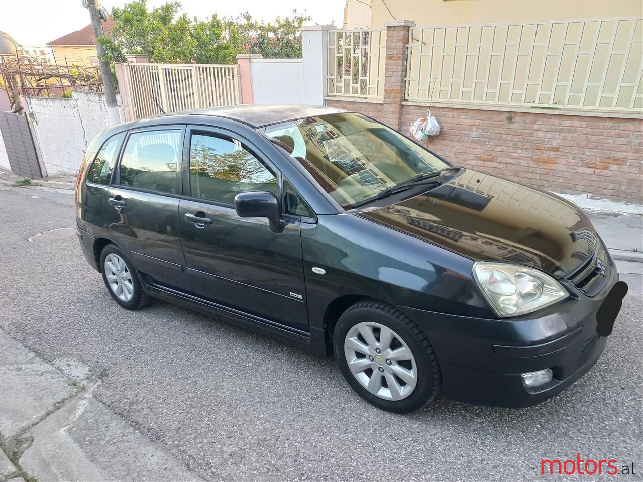 2004' Suzuki Liana photo #2