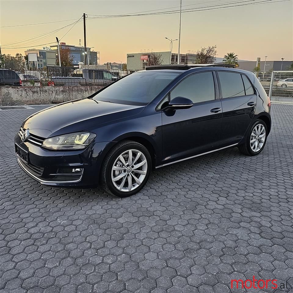 2015' Volkswagen Golf photo #1