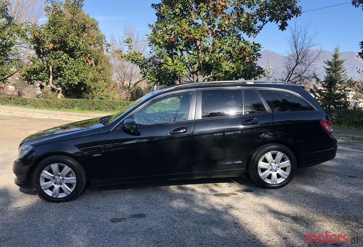 2010' Mercedes-Benz C 220 photo #1