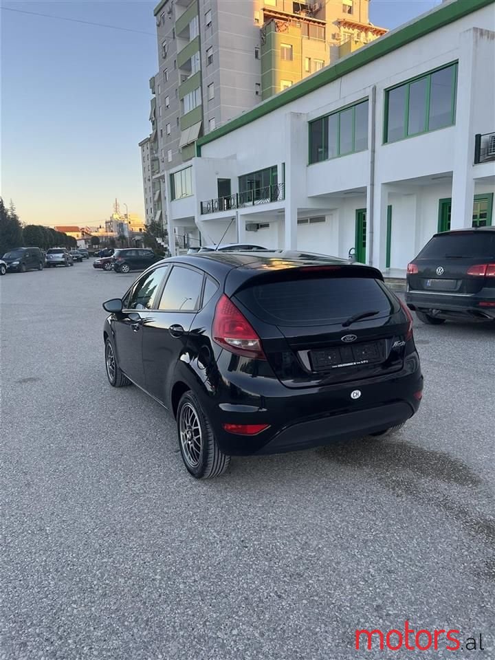 2011' Ford Fiesta photo #3