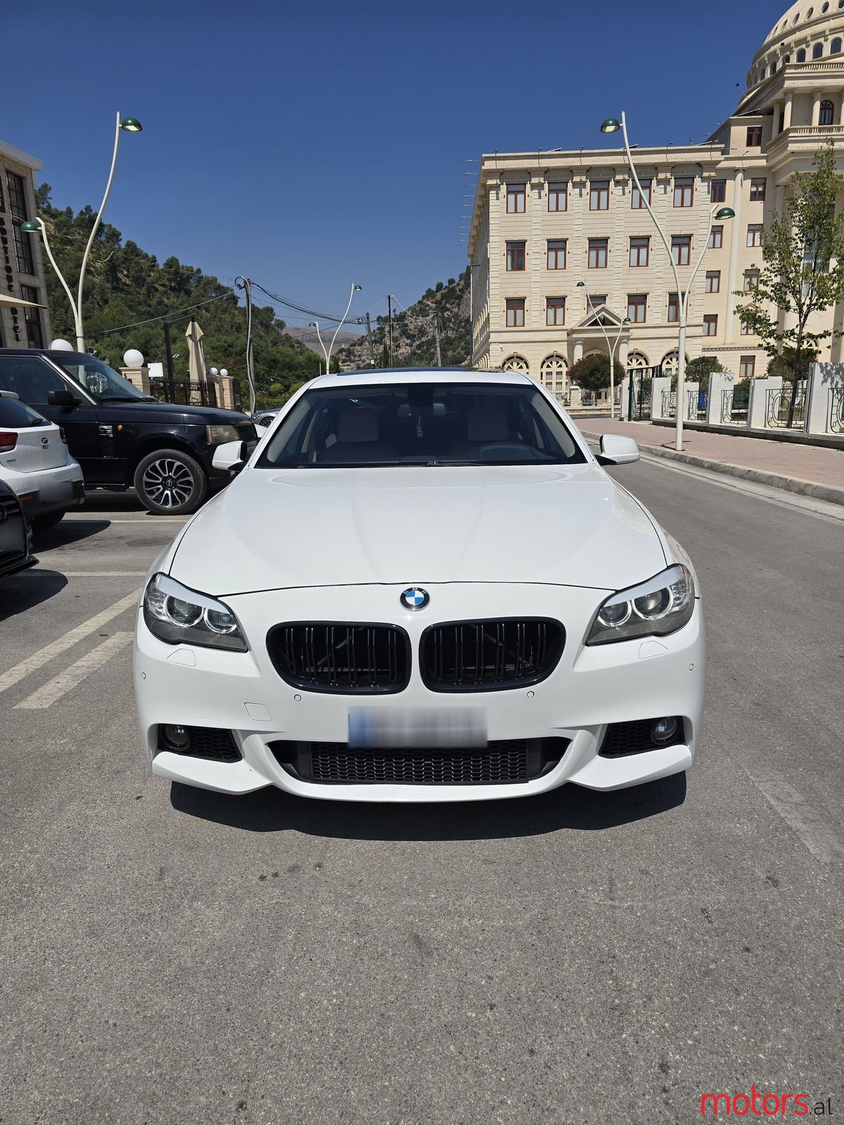 2013' BMW 528 photo #5