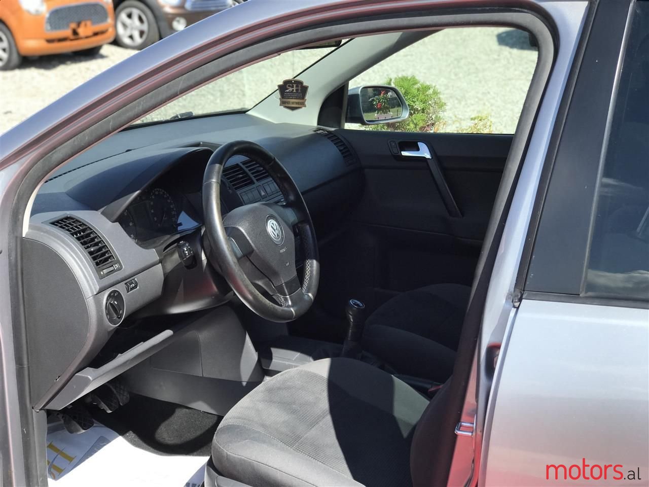 2008' Volkswagen Polo photo #6