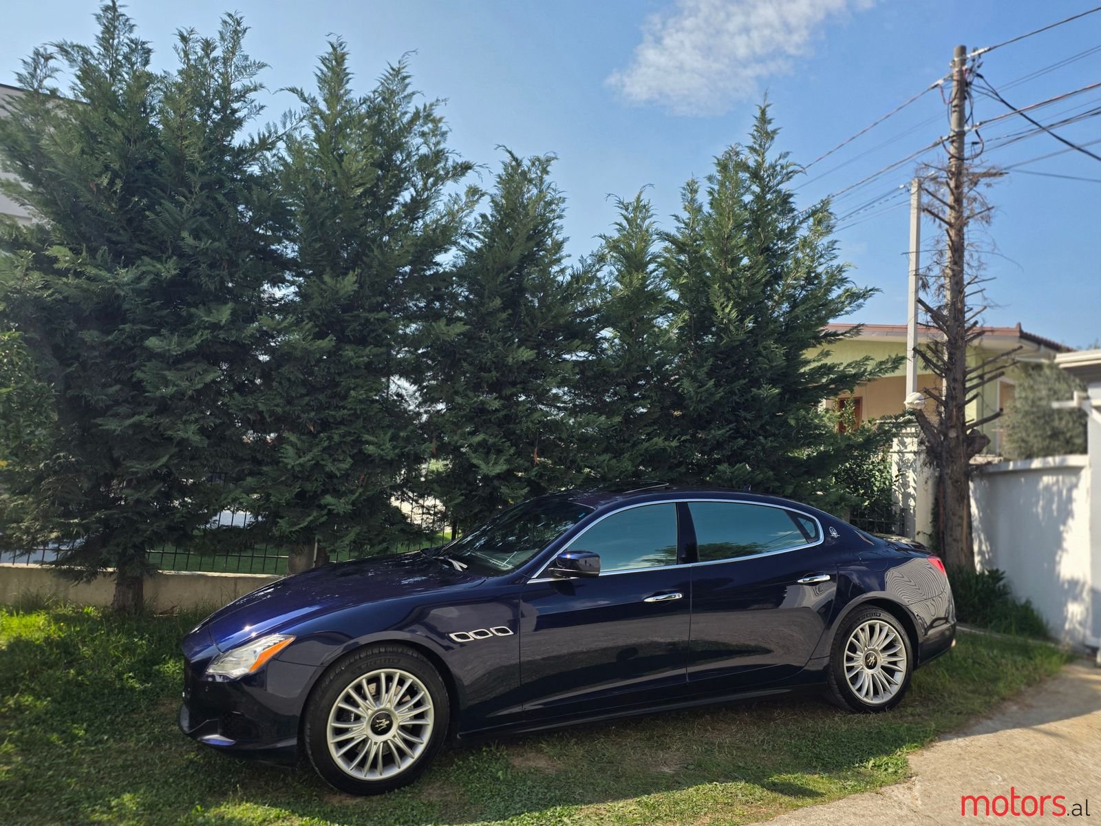 2015' Maserati Quattroporte photo #2