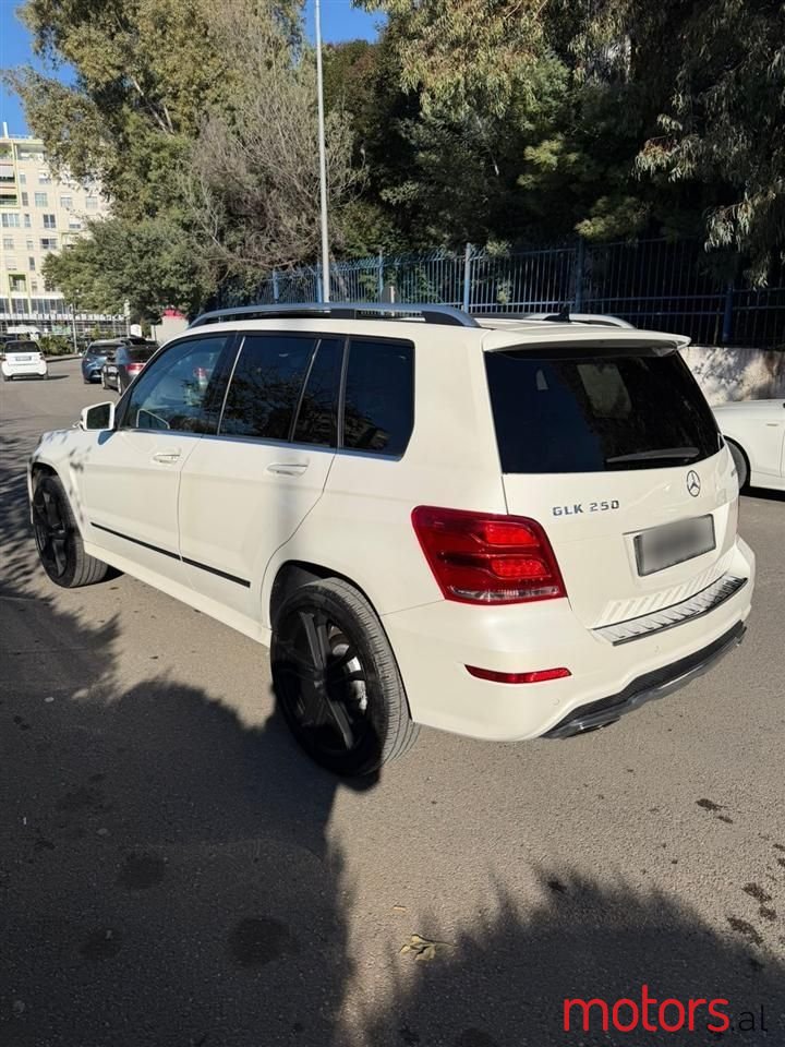 2014' Mercedes-Benz GLK 250 photo #2
