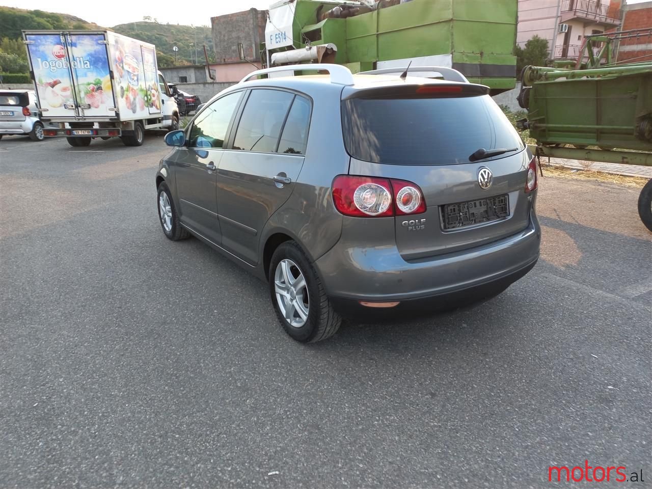 2007' Volkswagen Golf Plus photo #3