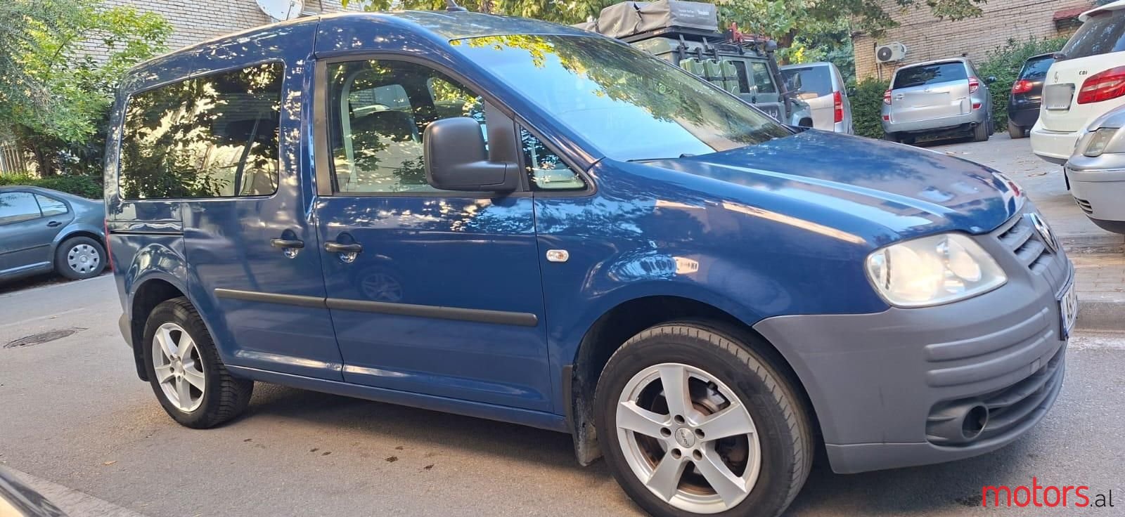 2008' Volkswagen Caddy photo #1