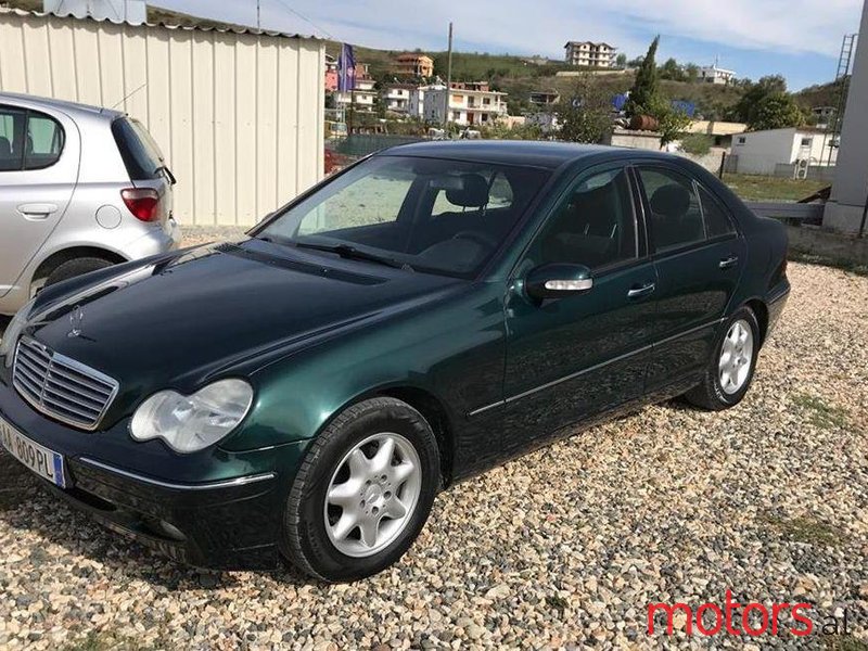 2002' Mercedes-Benz C 220 photo #2