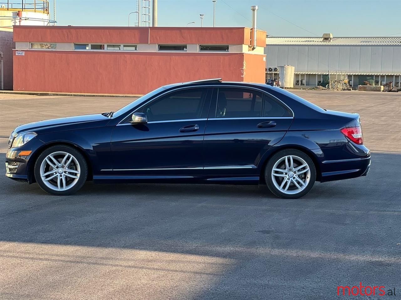 2012' Mercedes-Benz C 300 photo #5