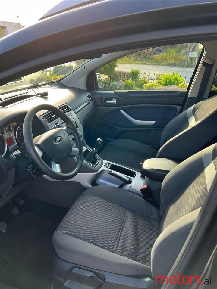 2010' Ford Kuga photo #3