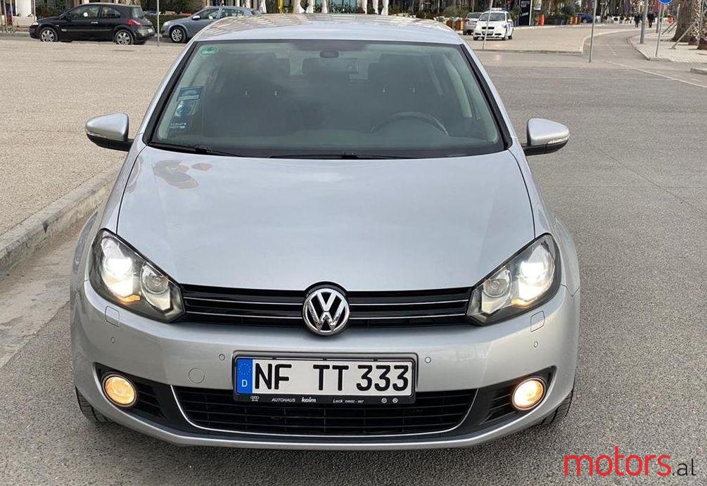 2010' Volkswagen Golf photo #1