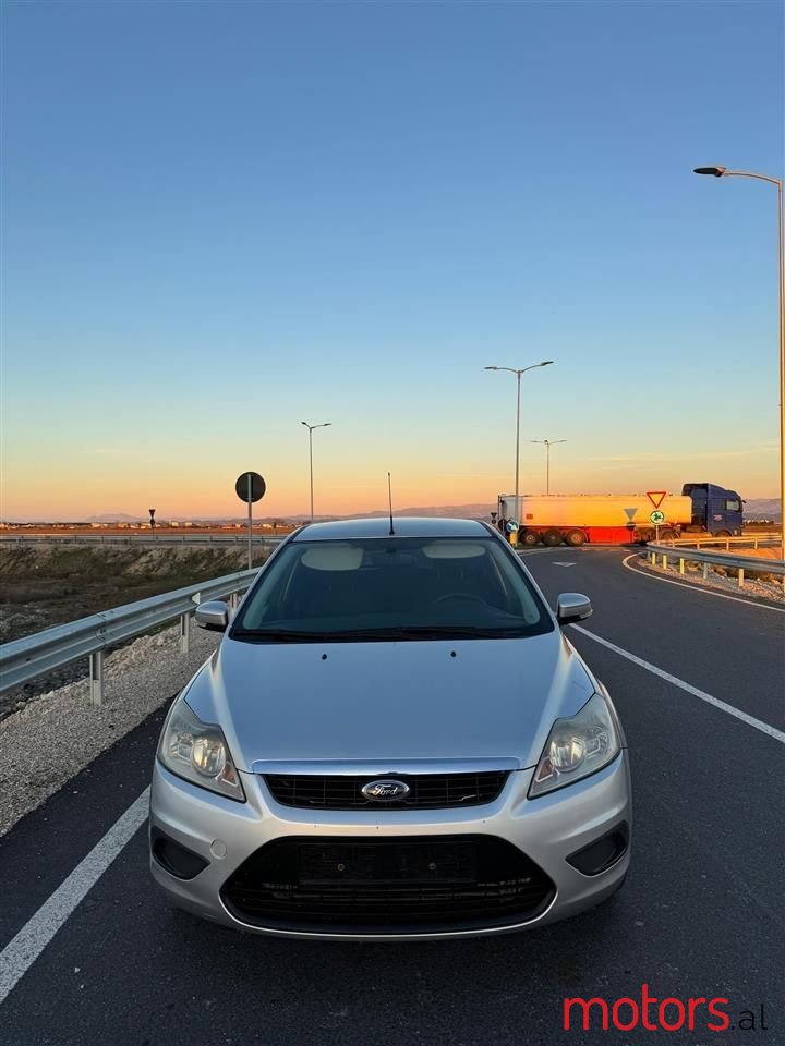 2009' Ford Focus photo #2