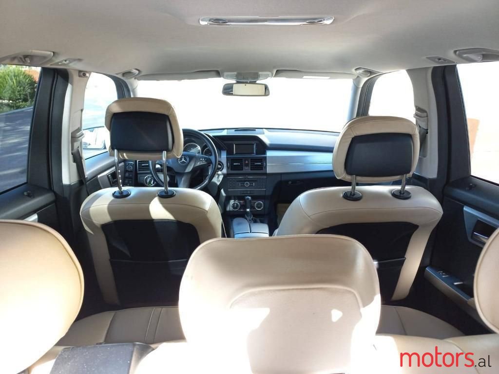 2009' Mercedes-Benz GLK 300 photo #4
