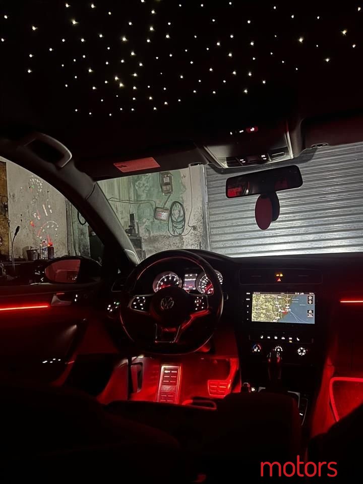 2015' Volkswagen Golf photo #6