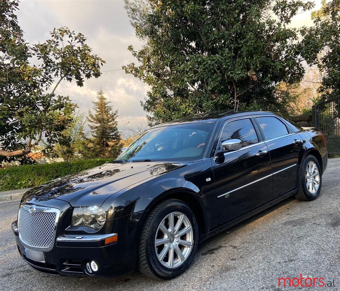 2009' Chrysler 300C photo #4
