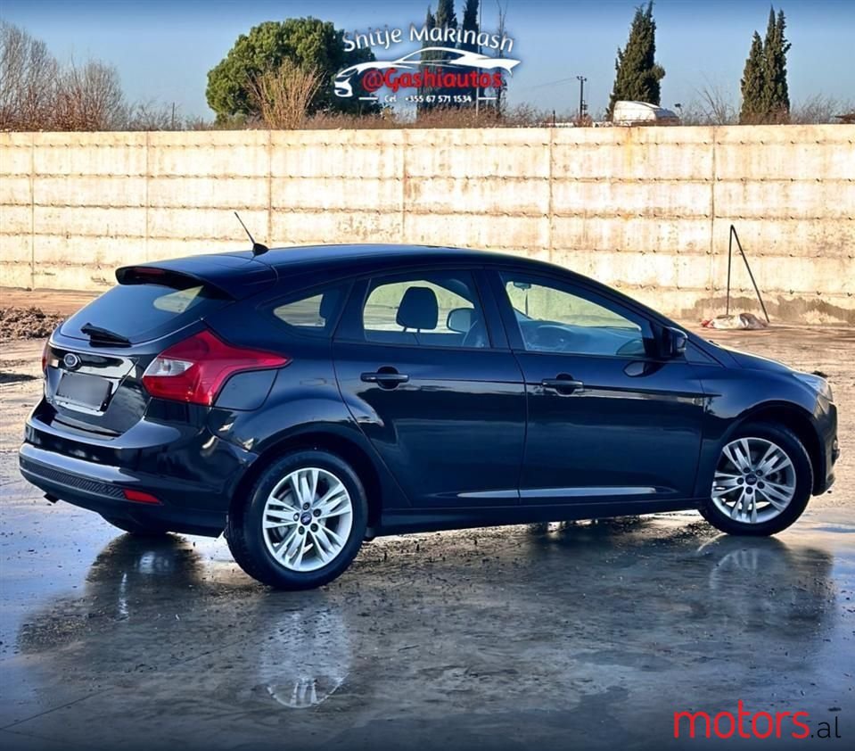 2012' Ford Focus photo #2