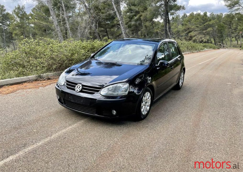 2005' Volkswagen Golf photo #1