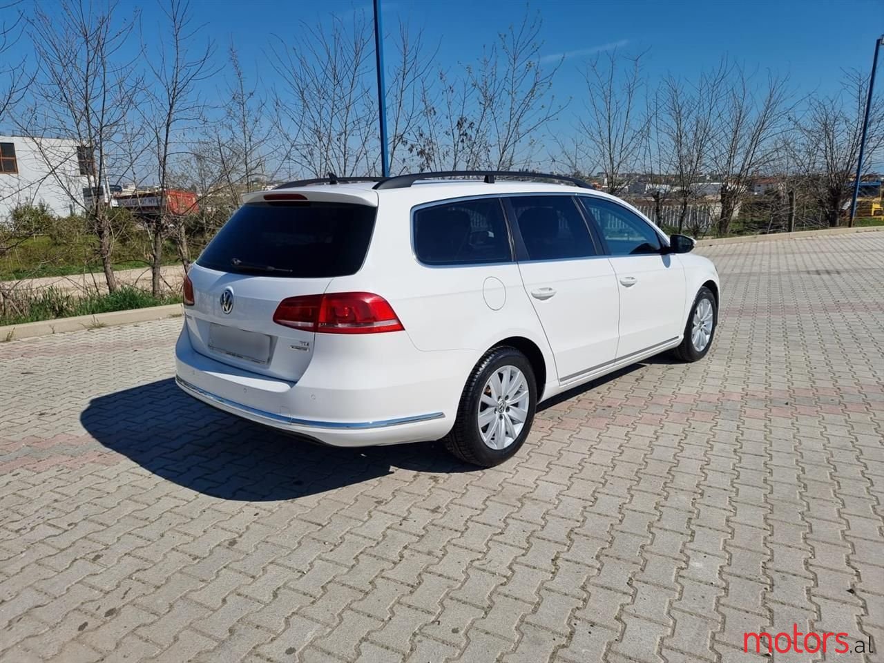 2014' Volkswagen Passat photo #2