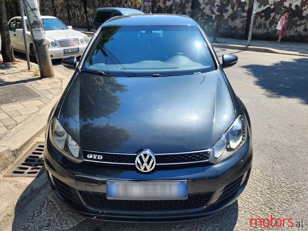 2012' Volkswagen Golf photo #5