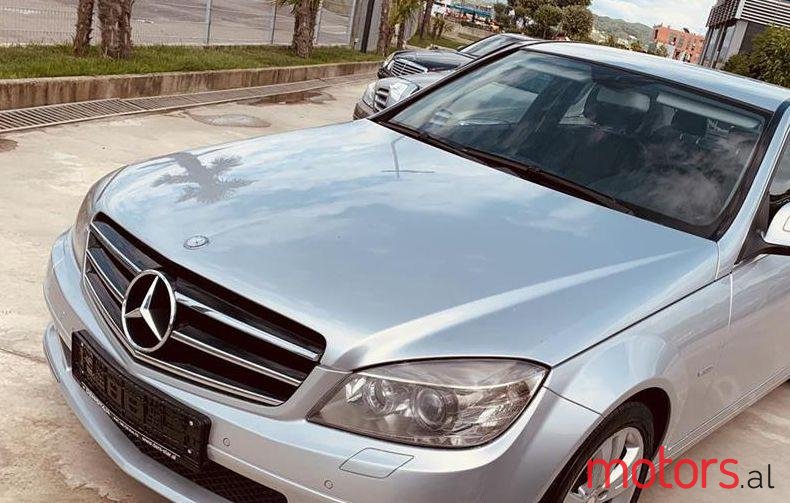 2008' Mercedes-Benz C 220 photo #1