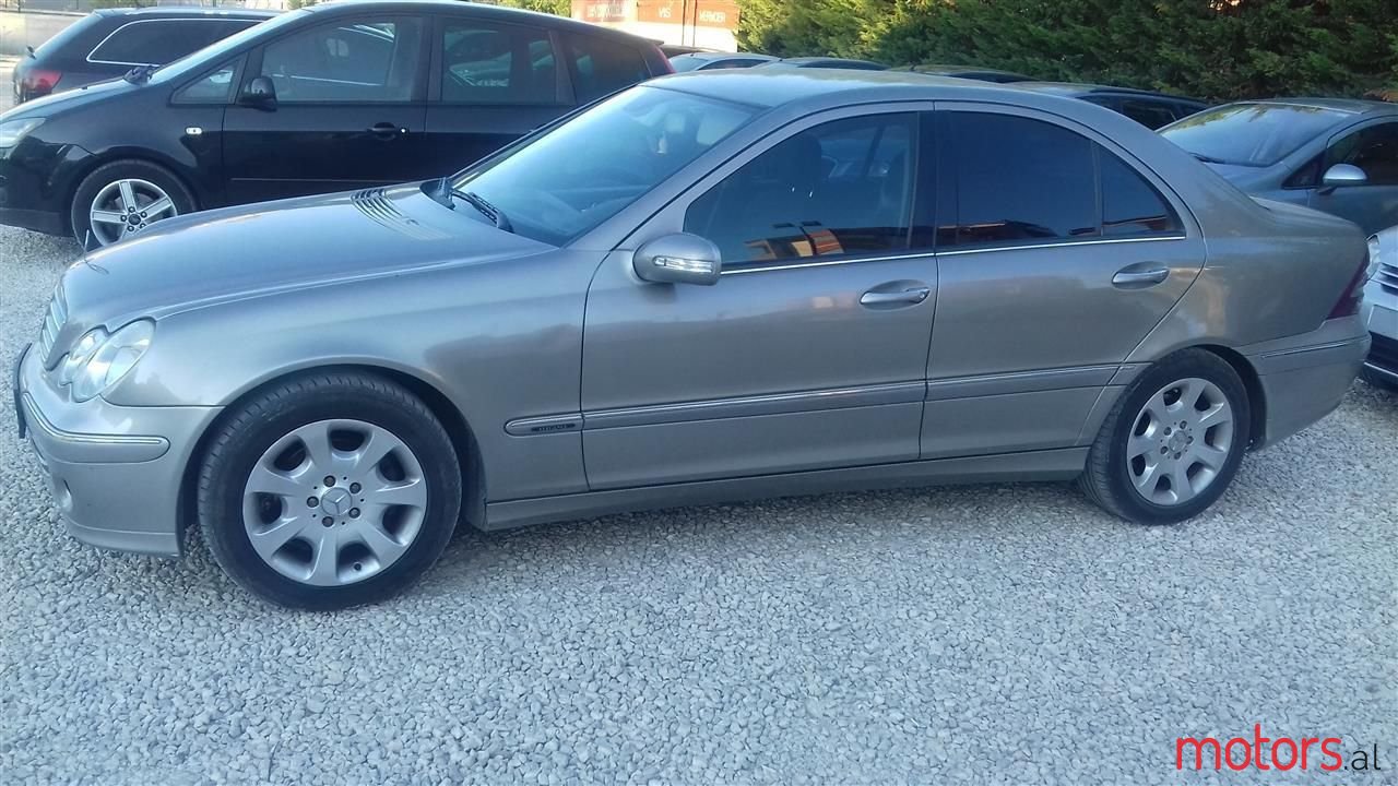 2006' Mercedes-Benz C 220 photo #1
