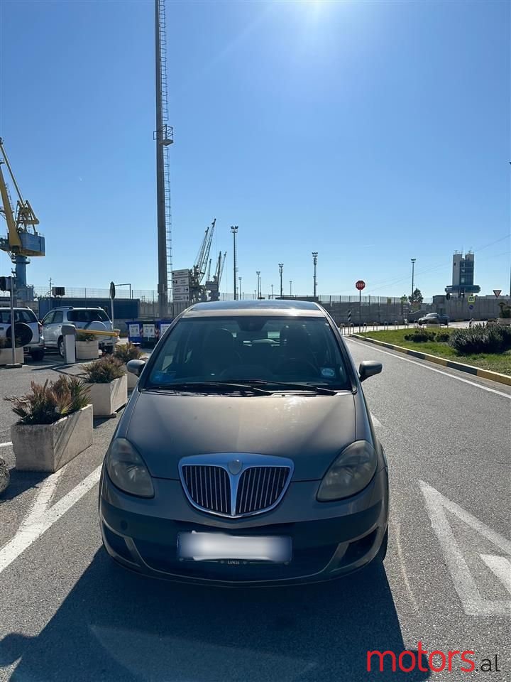 2006' Lancia Musa photo #6