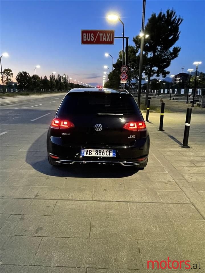 2013' Volkswagen Golf photo #3