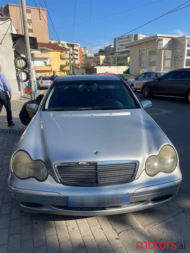 2003' Mercedes-Benz C 200 photo #2