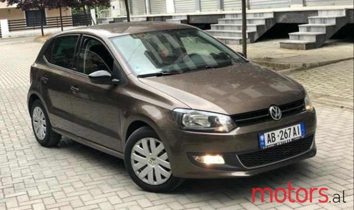 2011' Volkswagen Polo photo #1