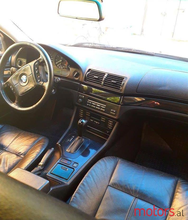 2000' BMW 525 photo #1