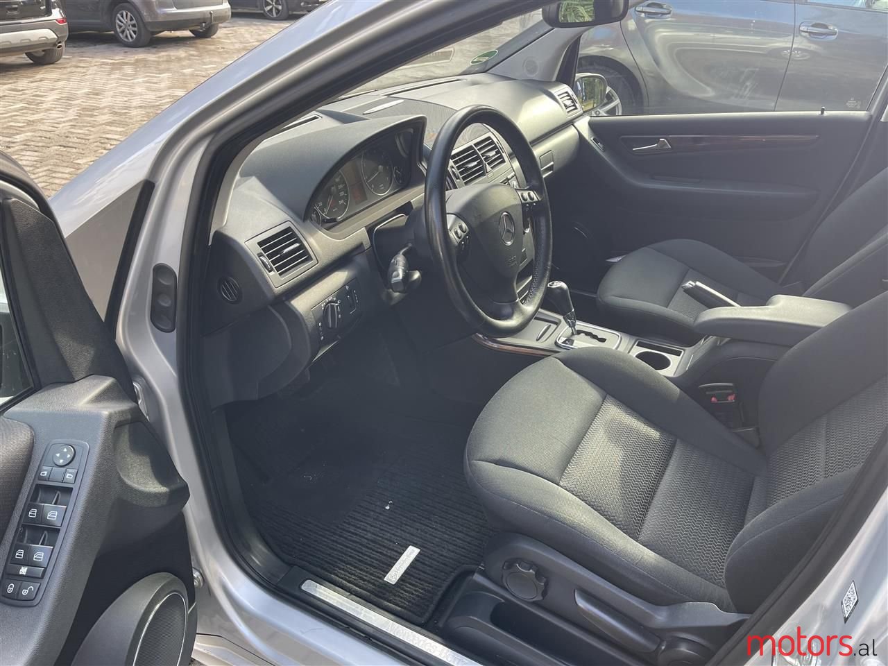 2006' Mercedes-Benz A 170 photo #5