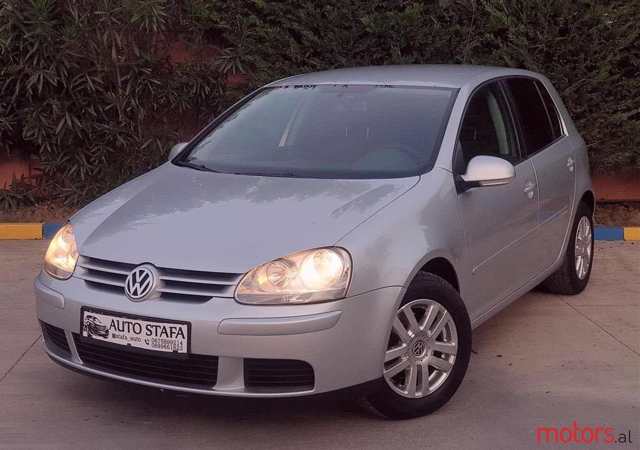 2005' Volkswagen Golf photo #1
